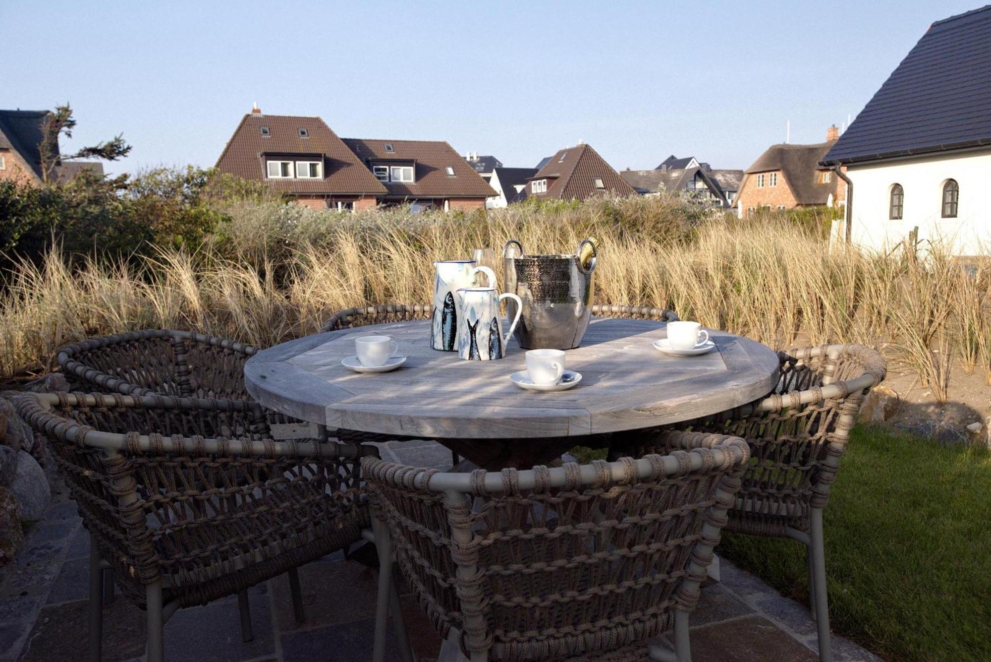 Neu! Ferienhaus Litj Horsa Hoog - Luxus, Lage, Leichtigkeit Mit Wellenrauschen In Wenningstedt Sylt Wenningstedt-Braderup Exterior foto